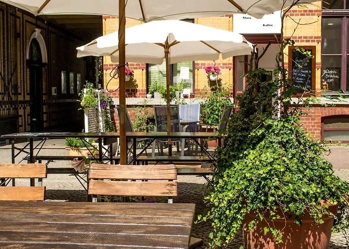 Gwuni Mopera Bar Restaurant Fruehstueck Aparthotel Leipzig